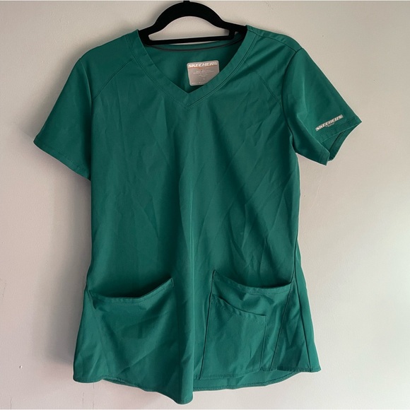 Sketchers Hunter Green Scrub top. ( set of 2) - Picture 1 of 2